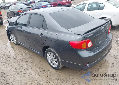 2010 Toyota Corolla S z USA, uszkodzony, nr VIN 2T1BU4EE4AC425074